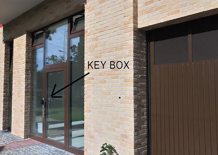 아파트호텔 Two In One Building Checkin 브라티슬라바