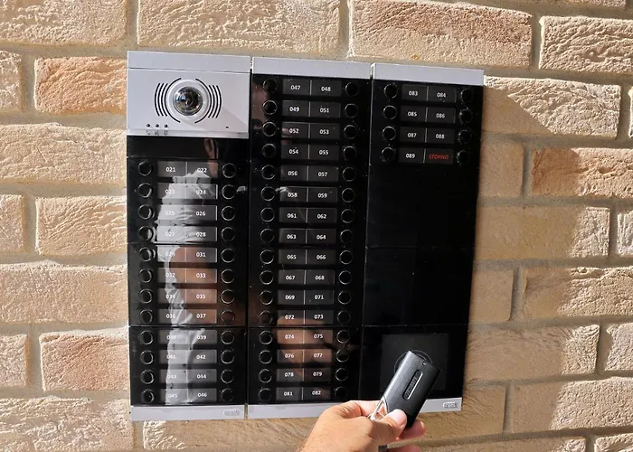 Two In One Building Checkin 4*