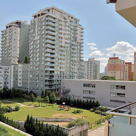 Two In One Building Checkin 4* Bratislava