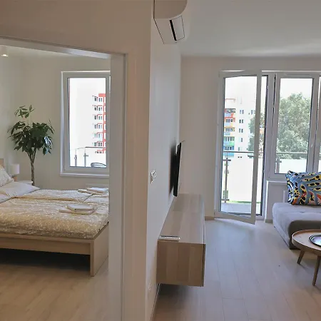 Two In One Building Checkin Apartahotel Bratislava