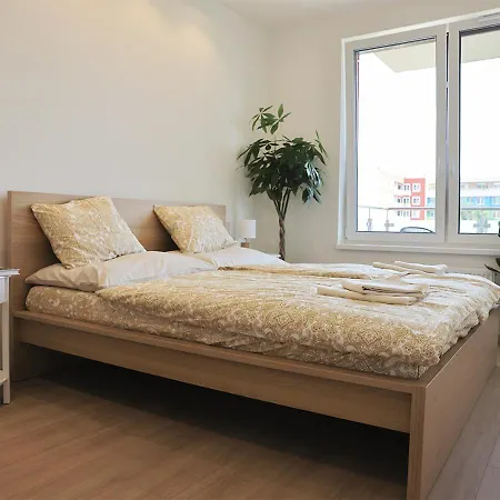 Apartahotel Two In One Building Checkin 4*