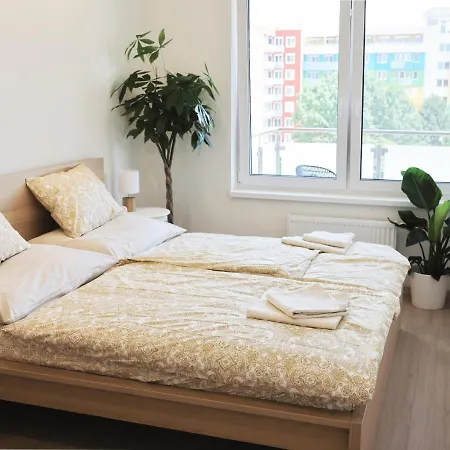 Two In One Building Checkin Apartahotel Bratislava